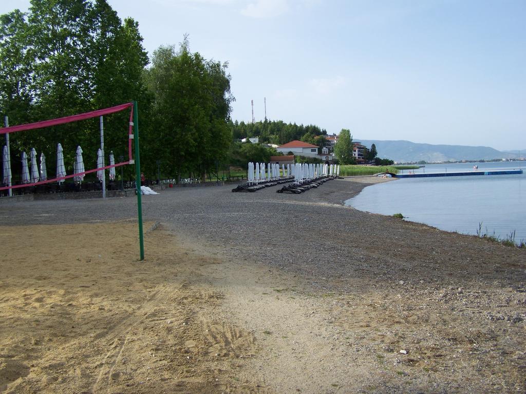 Villa Eros Apartments 2 Struga Bagian luar foto
