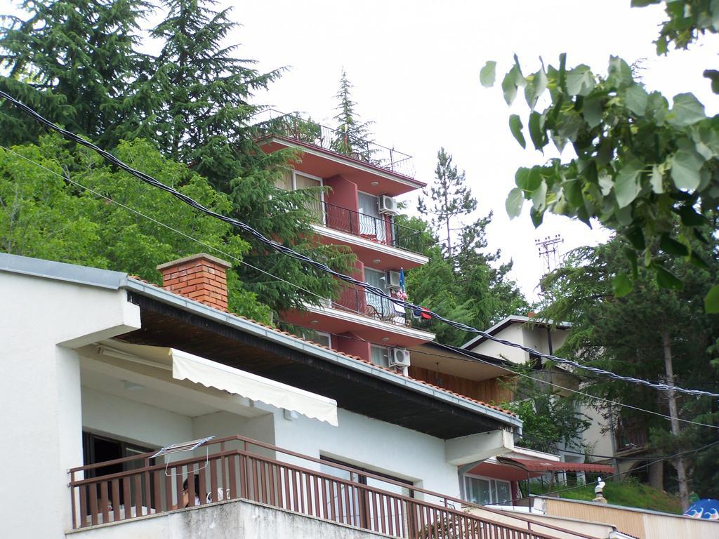 Villa Eros Apartments 2 Struga Bagian luar foto