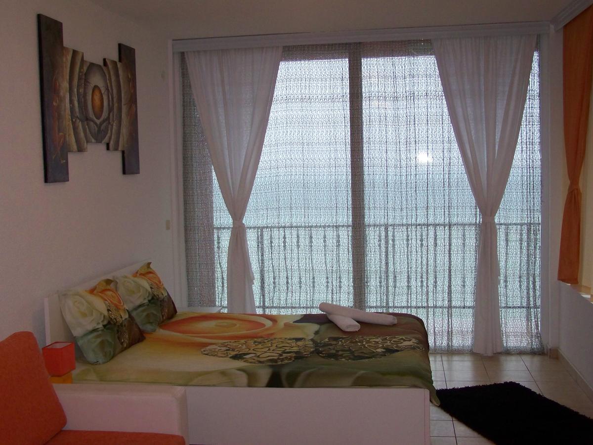 Villa Eros Apartments 2 Struga Bagian luar foto