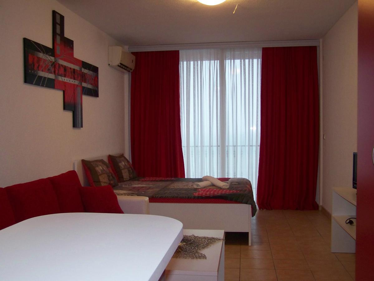 Villa Eros Apartments 2 Struga Bagian luar foto