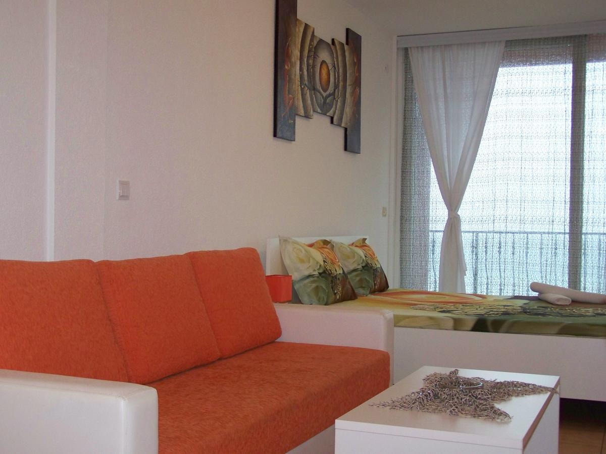 Villa Eros Apartments 2 Struga Bagian luar foto