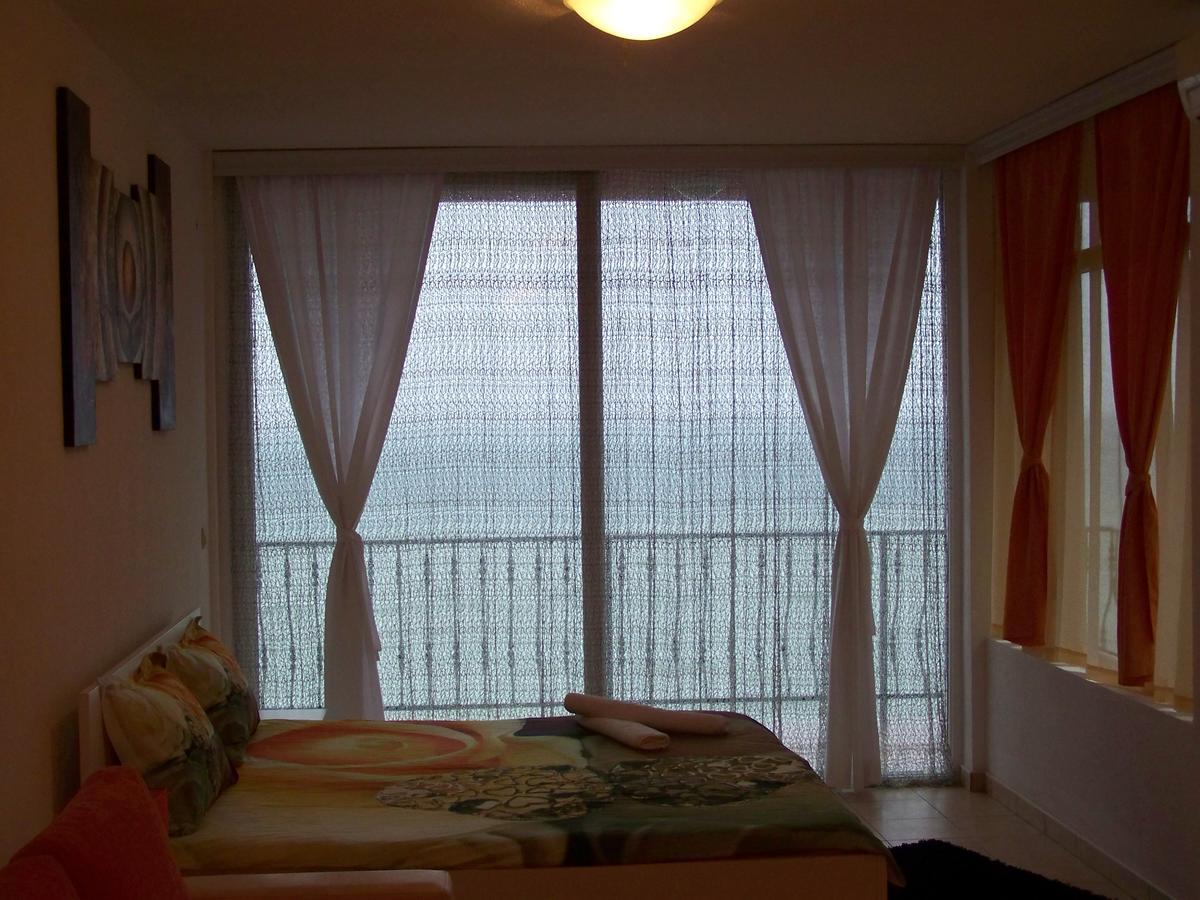 Villa Eros Apartments 2 Struga Bagian luar foto