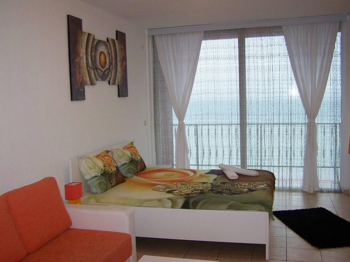 Villa Eros Apartments 2 Struga Bagian luar foto