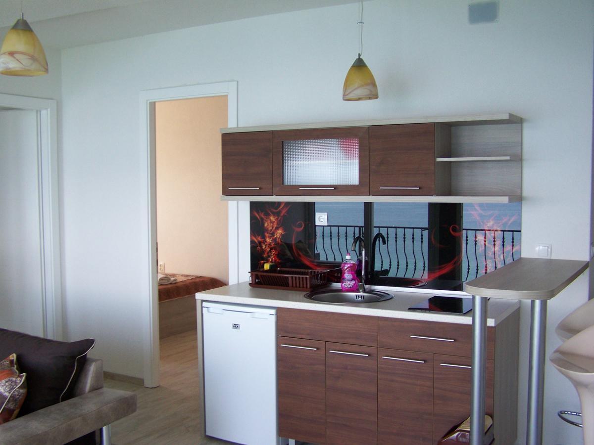 Villa Eros Apartments 2 Struga Bagian luar foto