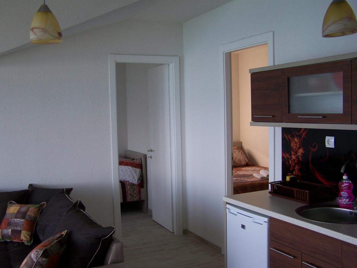 Villa Eros Apartments 2 Struga Bagian luar foto